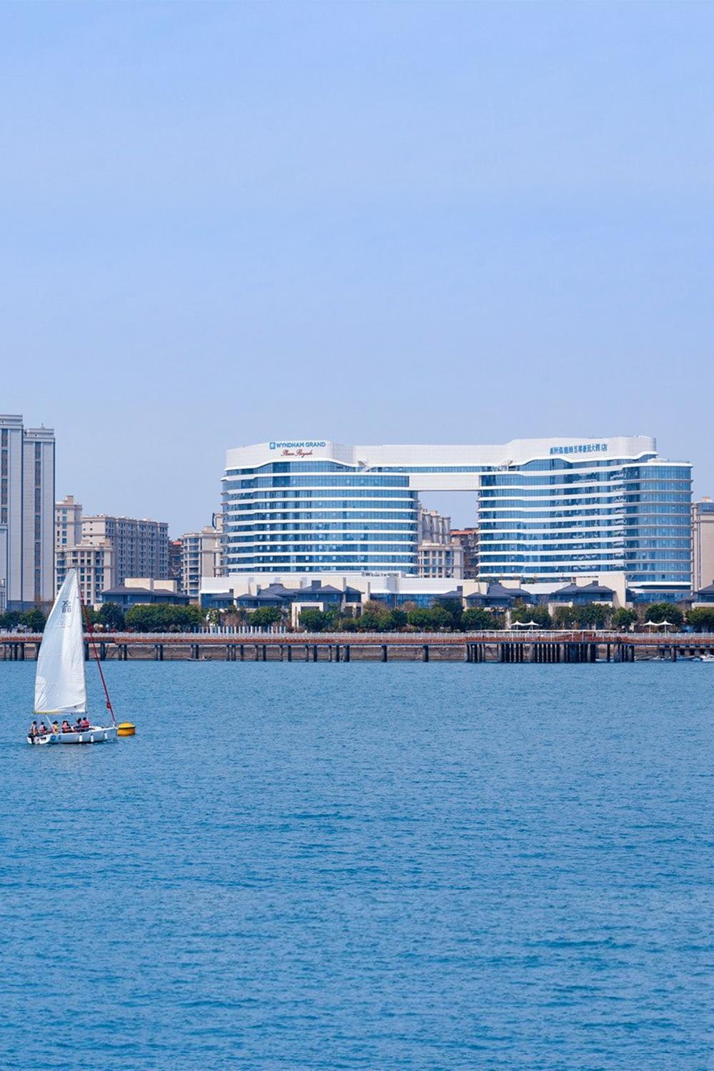 Wyndham Grand Plaza Royale Yuzhou Xiamen Wuyuan Bay Hotel Eksteriør billede