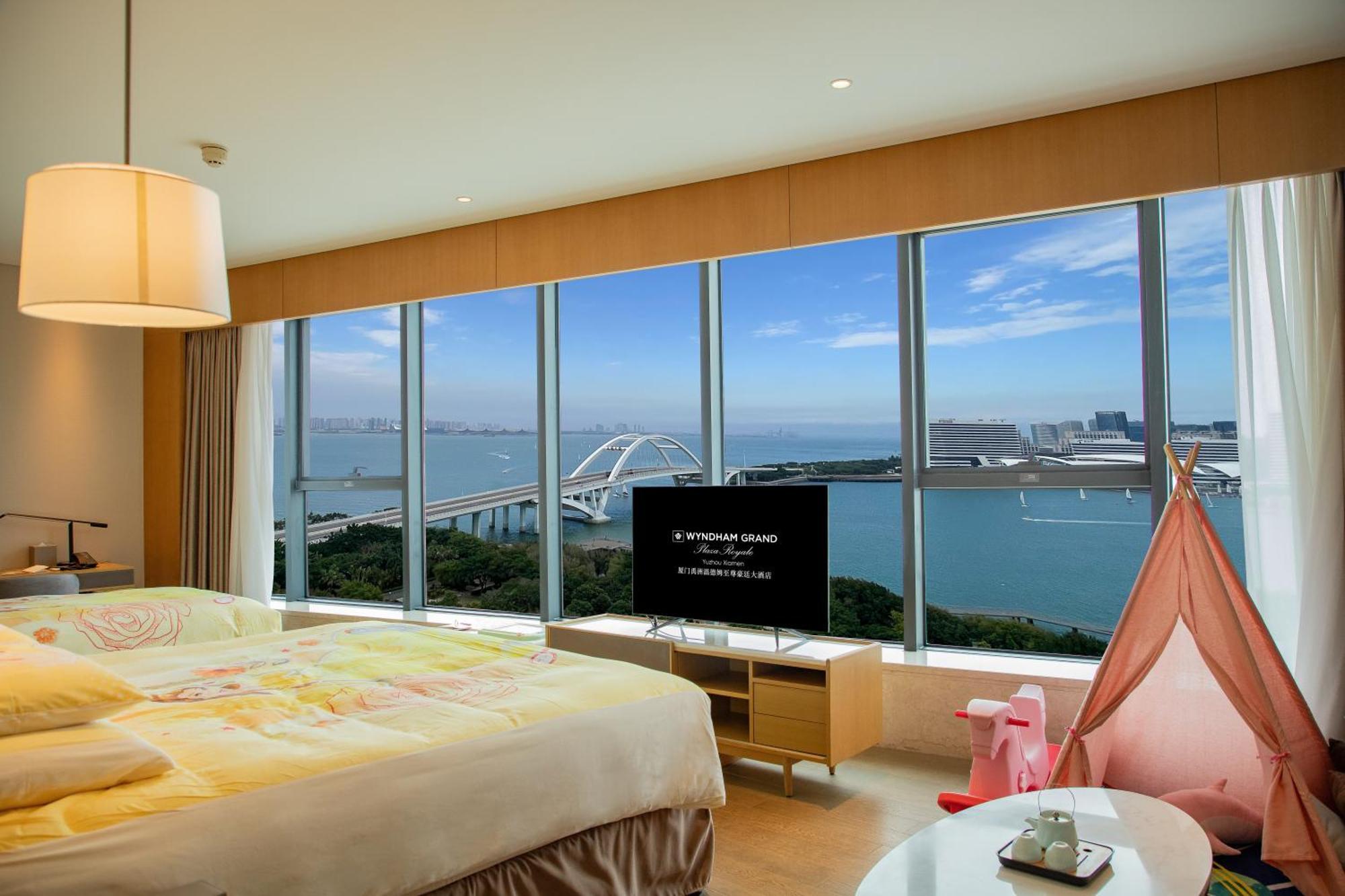 Wyndham Grand Plaza Royale Yuzhou Xiamen Wuyuan Bay Hotel Eksteriør billede