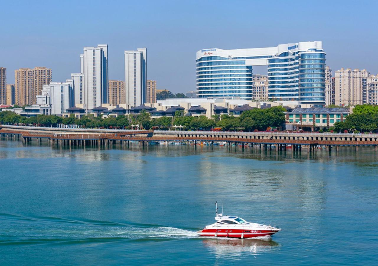 Wyndham Grand Plaza Royale Yuzhou Xiamen Wuyuan Bay Hotel Eksteriør billede