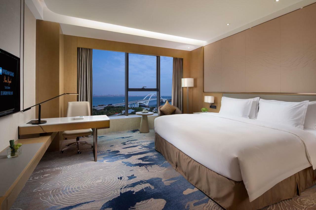 Wyndham Grand Plaza Royale Yuzhou Xiamen Wuyuan Bay Hotel Eksteriør billede
